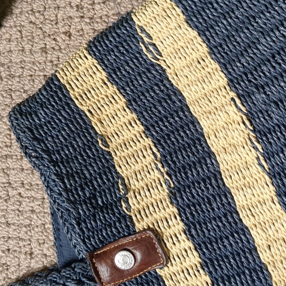 Vintage Fishermancore Blue and Cream Woven Tote with Leather Accents GAP - Picture 13 of 14